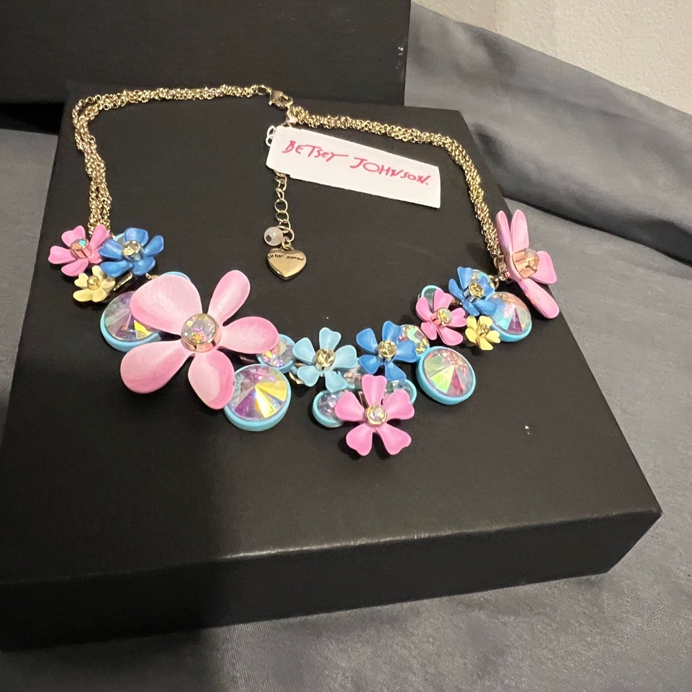 Betsey Johnson color flowered necklace